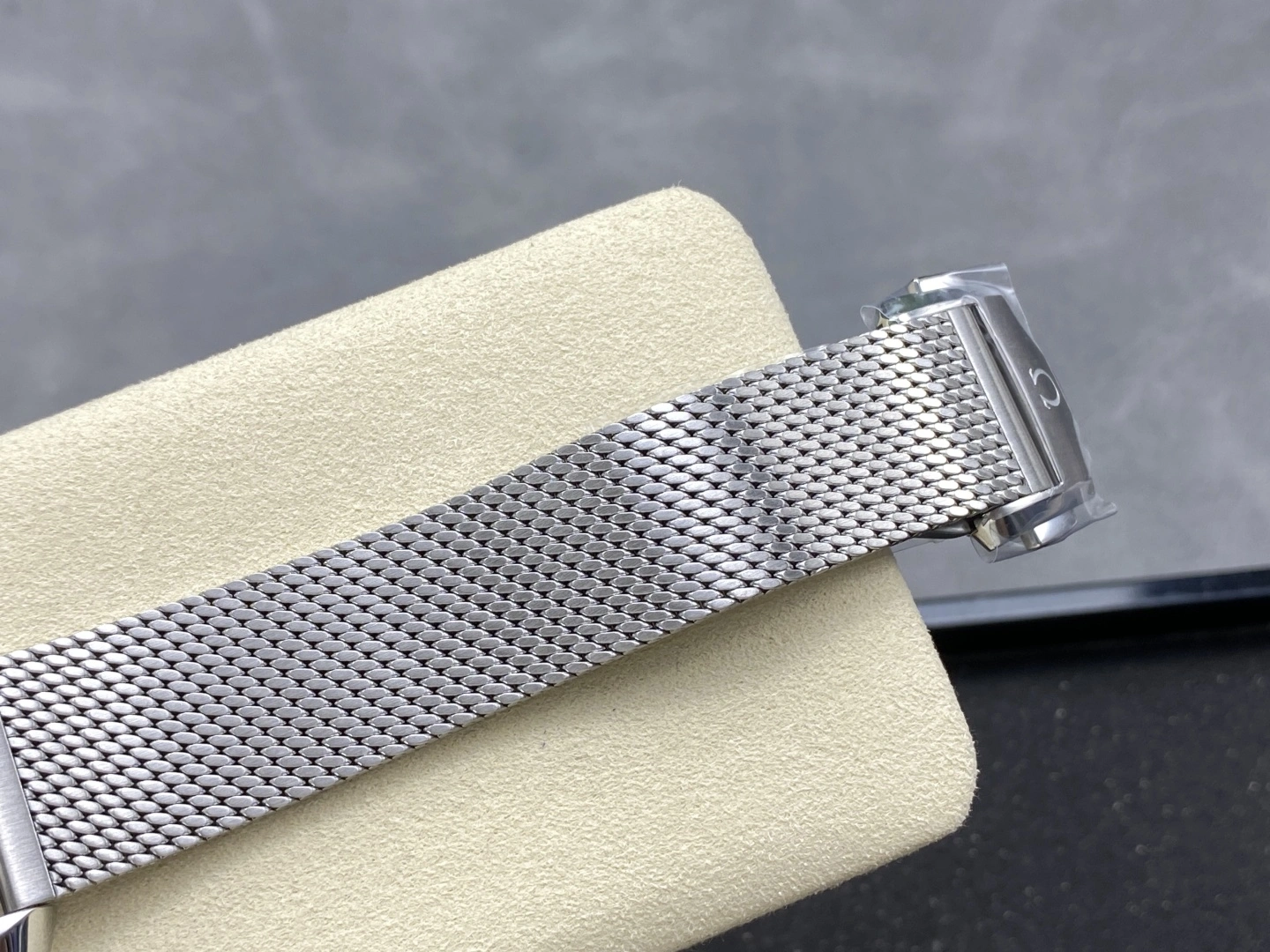 RelaxedFit CBD Factory Omega Seamaster Diver 300M 42mm “No Time To Die” 007 Edition Titanium Mesh Bracelet (210.30.42.20.01.010) 1:1 Super Clone – DD8806 Movement 223